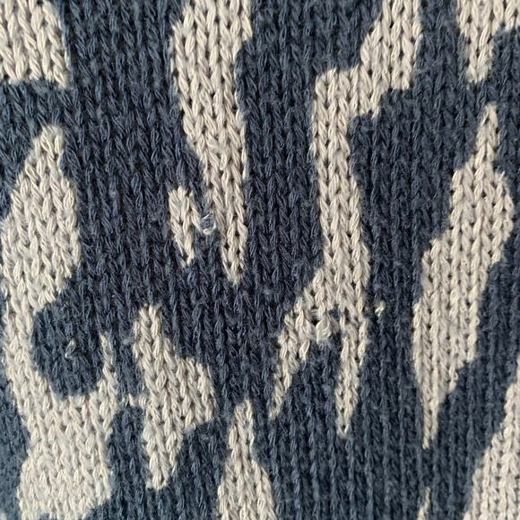 Rag Poets V-Neck Sweater Navy Blue and Gray Animal Print Size Large - Picture 8 of 13